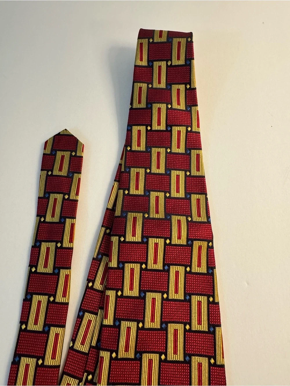 Studio By Fumagalli’s 100% Silk Neck Tie